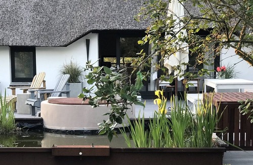 Jaderaltendeich House | House on the Jade Bay approx. 7 km from the water