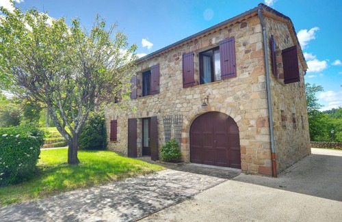 Les Vans House | House on the river, beach and fishing on the Chassezac