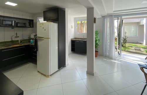 Lazaro House | House on the sand in Ubatuba, 30m from Sununga beach and 100m from Lázaro beach.