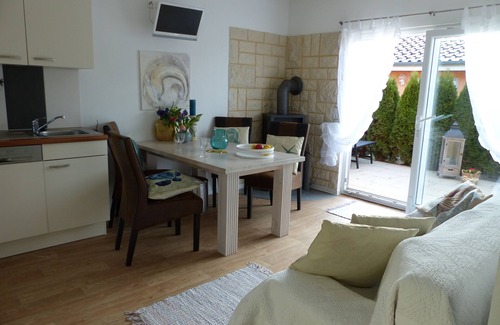 Hohenkirchen House | House Ostseemuschel, 1 minute walk to the beach, 2 terraces and sauna