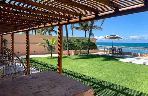 Barra de Sao Miguel Ski Chalet | House Pé na Areia With 05 Suites