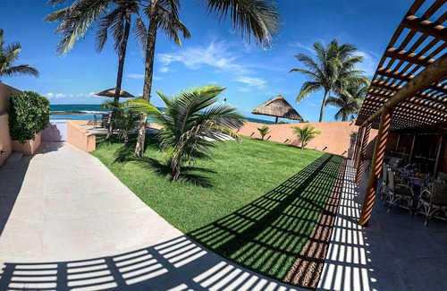 Barra de Sao Miguel Ski Chalet | House Pé na Areia With 05 Suites