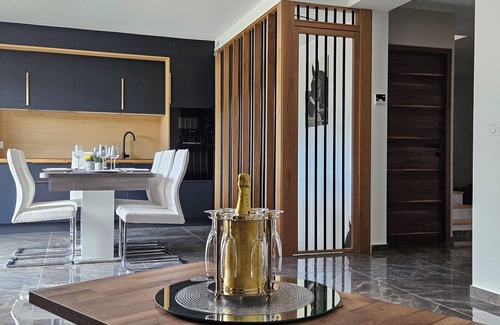 Paray-Vieille-Poste Villa | House Paray-Orly