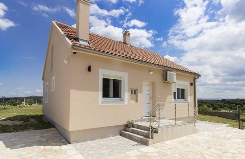 Skradin House | House Potkova (90001-K1) - Krković