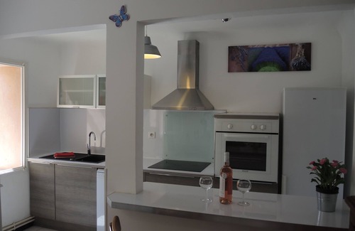 Monieux House | House, private pool, at the foot of Mont Ventoux between Sault and Monieux