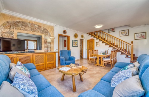 Puerto de Pollensa Ski Chalet | House Puerto Pollensa Villa Pintor pool near beach