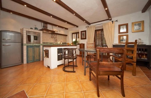 Konavle House | House Rilović - Two Bedroom House with Swimming Pool and Jacuzzi