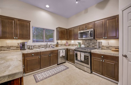 Desert Hot Springs Villa | House Rising ☀️ Villa w/mini-golf, pool and spa