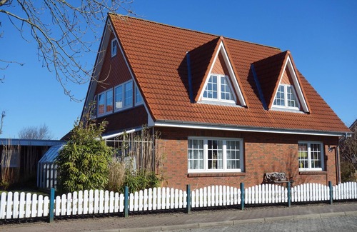 Busum Apartment | House Silke 3, a "doll's house" for 2 people!