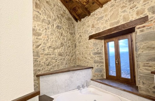 Pieve Fosciana Villa | House Sillico Quadruple Room