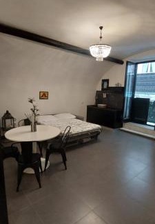 Chiaia Apartment | House Suite Vetriera Napoli