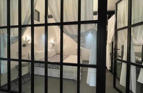 Chiaia Apartment | House Suite Vetriera Napoli