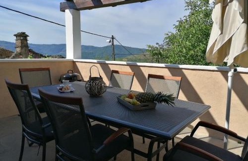 Sovinjska Brda Apartment | House Suzana