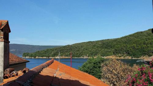 Valun Apartment | House Valun 42