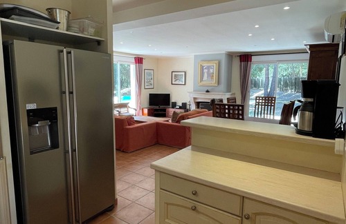 Bormes-Les-Mimosas Villa | House/Villa - Bormes-les-Mimosas