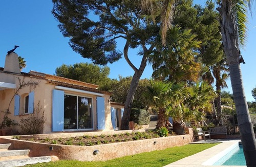 La Londe-les-Maures Villa | House/Villa - La Londe-les-Maures