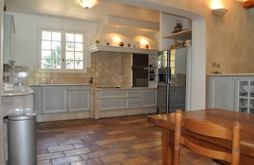 Rognes Villa | House / Villa - ROGNES