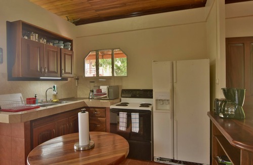 El Castillo House | House w/Volcano view. Walking distance from Supermarket and Restaurants.