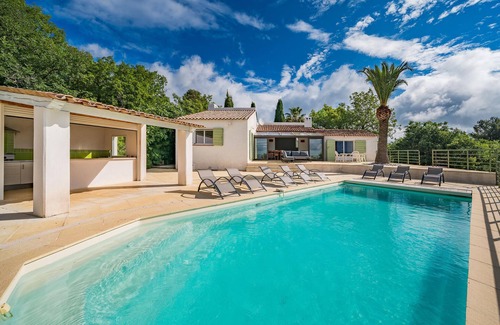 Saint-Cezaire-sur-Siagne House | House with pool panoramic view