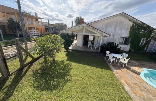 Santa Teresinha House | House with a unique style, cozy and just a few meters from the beach.