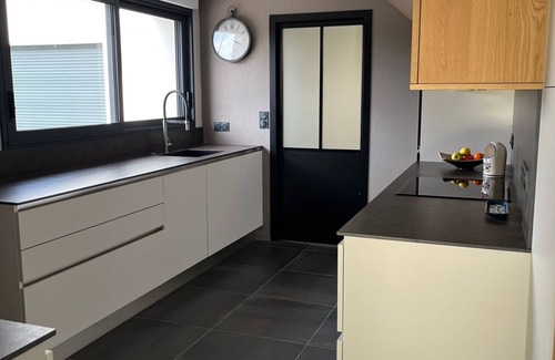 Saint-Gildas-de-Rhuys House | House with swimming pool, sauna, nearby shops and beaches, internet available