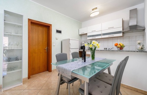 Murine Apartment | House with apartmants BOŽICA/Božica 2
