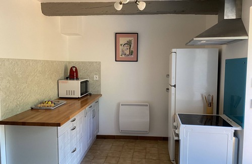 Montfroc House | House with beautiful terrace and large garden for 7 people. Nature and calm.