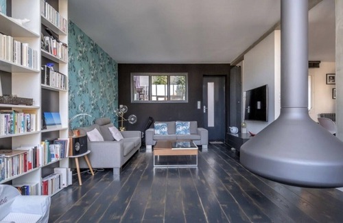 Le Perreux-sur-Marne House | House with beautiful volumes located between Paris and Disney