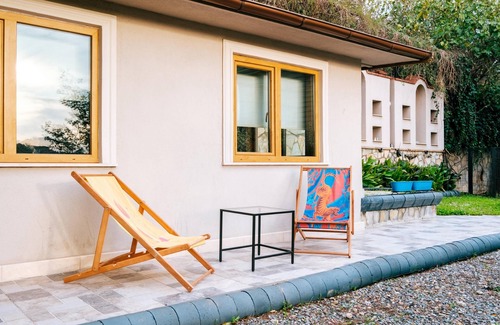 Uskudar Villa | House with Garden and Bosphorus View in Kuzguncuk