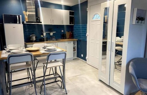 Orly House | House with garden /free parking *SELF-CARRIER* -10 min from Orly Airport