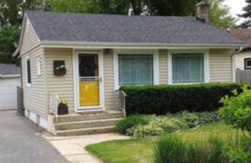 Wauconda House | House with great location!