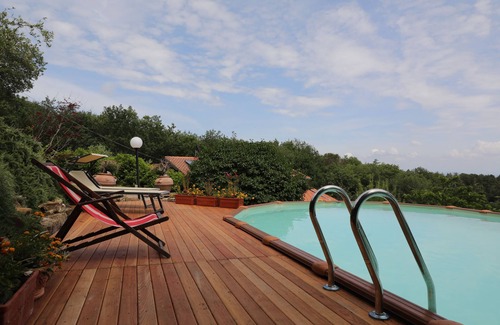 Tuoro sul Trasimeno Villa | House with garden and panoramic view over Lake Trasimeno