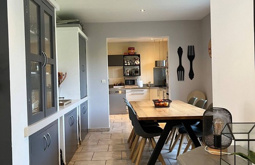 Gard Rhodanien House | House with large garden and pool near Avignon