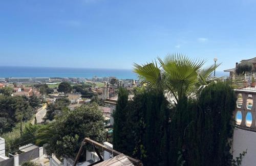 Santa Susanna House | House with ocean and mountain views