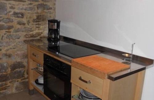 Arcambal House | HOUSE WITH PRIVATE HEATED POOL, WIFI, BETWEEN CAHORS AND ST C. LAPOPIE.