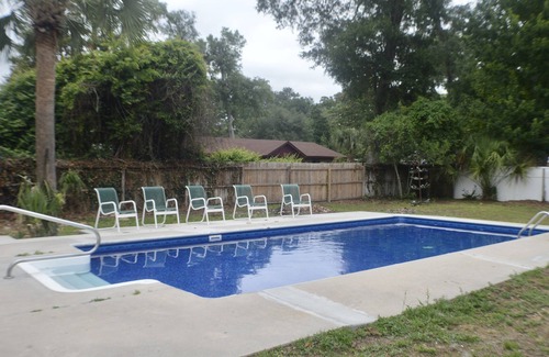 Shell Point House | House with private pool!