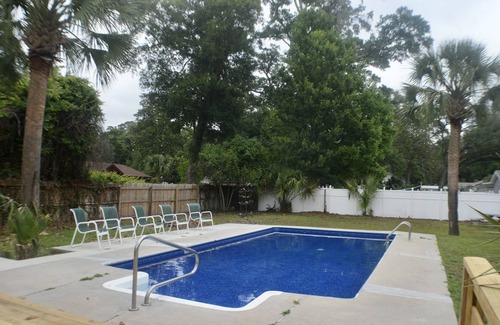 Shell Point House | House with private pool!