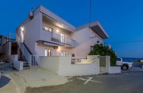 Podstrana House | House with private pool M&M