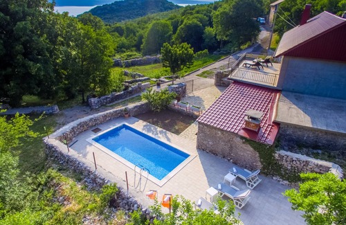 Novi Vinodolski House | House with sea views in its own valley with an ecological garden