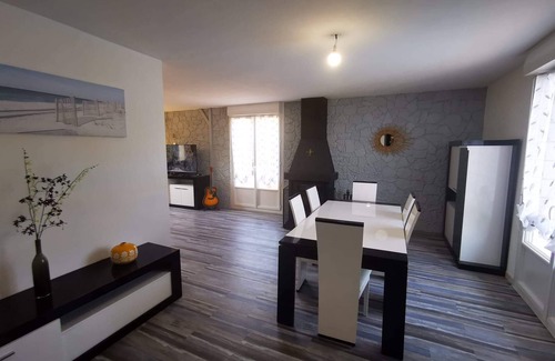 Roz-sur-Couesnon House | House with swimming pool between saint malo and mont saint michel