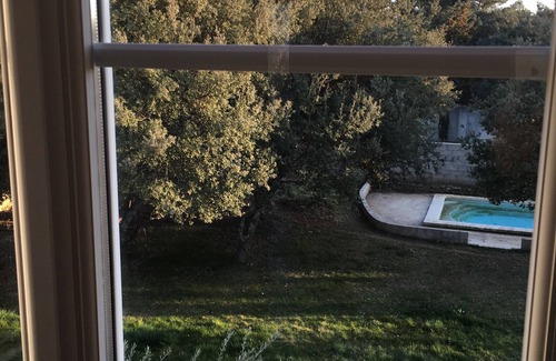 Saint-Didier House | House with swimming pool and wooded garden sleeps 6