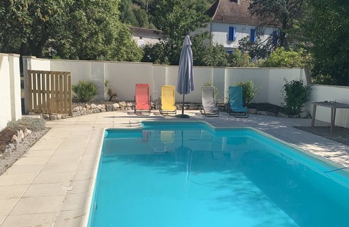 Saint Gery-Vers House | House with swimming pool for 10 to 12 people between Cahors and Saint-Cirq-Lapopie