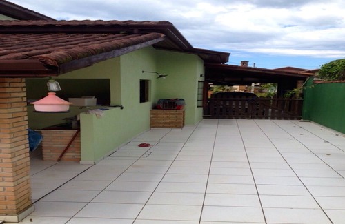 Morada da Praia House | House with swimming pool, large yard, lawn, beautiful view of the mountains. Wi-Fi