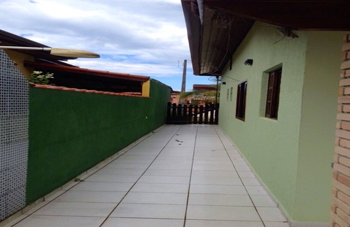 Morada da Praia House | House with swimming pool, large yard, lawn, beautiful view of the mountains. Wi-Fi
