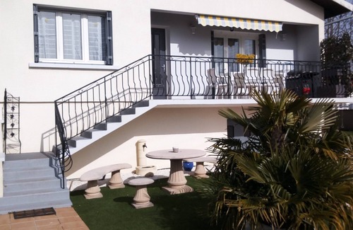 Surgeres House | House with swimming pool and pétanque court