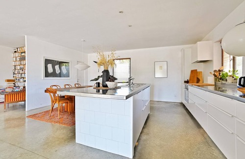 Blauzac House | house with swimming pool
