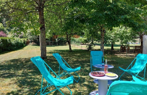 Arcy-sur-Cure House | House with very large garden