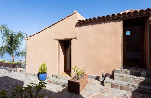 Guia de Isora Cottage | HOUSE WITH VIEW TO THREE CANARY ISLANDS