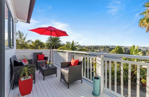Torbay House | House with Views and close to Long Bay Beach, Torbay, North Shore, Auckland