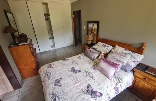Athlone Ski Chalet | house